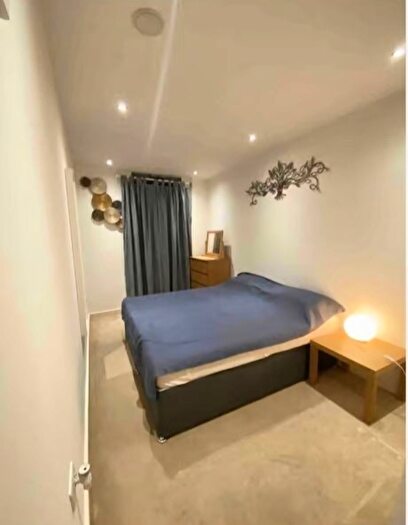 2 Bedroom Flat To Rent In Flat, - High St, London, E15