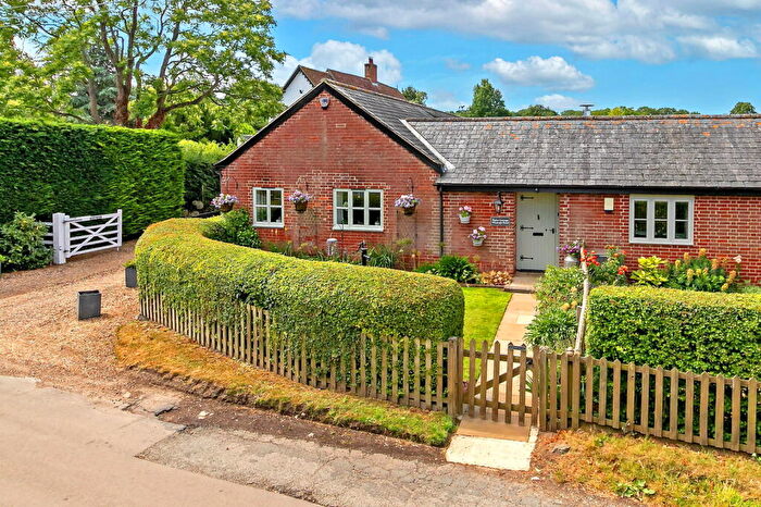 3 Bedroom Village House For Sale In Dairy Cottage, Vicarage Road, Waresley, SG19