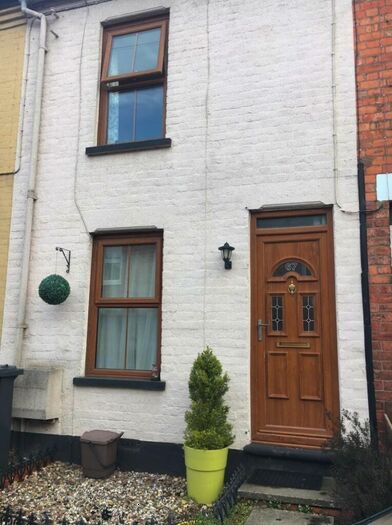 3 Bedroom Terraced House To Rent In Sidney Road, NN11