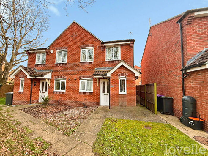 3 Bedroom Semi-Detached House For Sale In Grandfield Way, North Hykeham, LN6