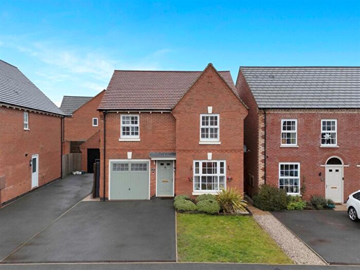 3 Bedroom Detached House For Sale In Winfield Way, Blackfordby, DE11