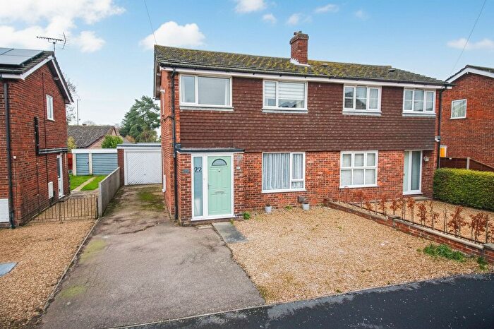 3 Bedroom Semi-Detached House For Sale In Chapel Avenue, Long Stratton, Norwich, NR15