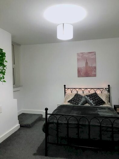 1 Bedroom Flat To Rent In Earlham Grove, London, E7