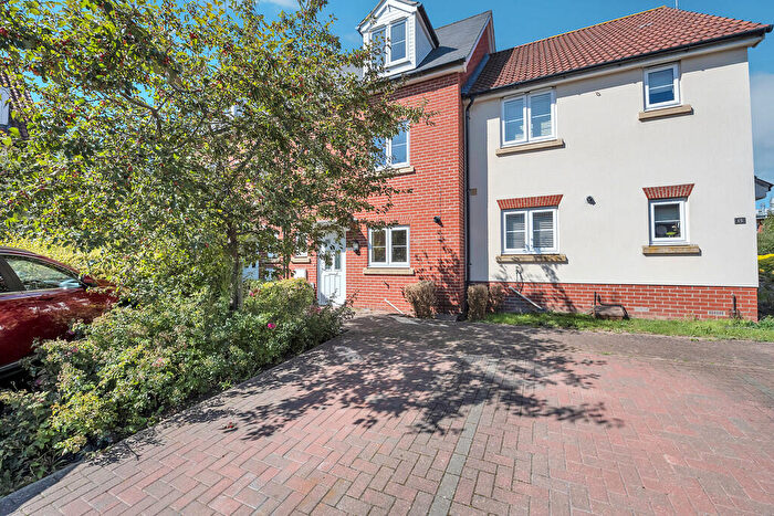 4 Bedroom Town House To Rent In Abbeyfields, Bury St. Edmunds, IP33