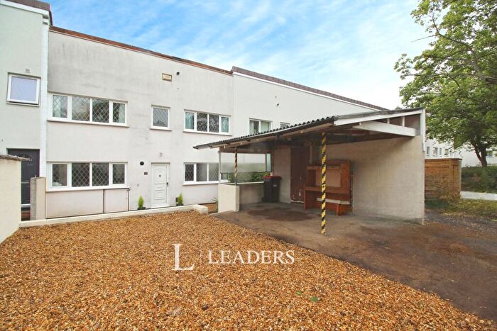 3 Bedroom Terraced House For Sale In Hatton, Tinkers Bridge, Milton Keynes, MK6
