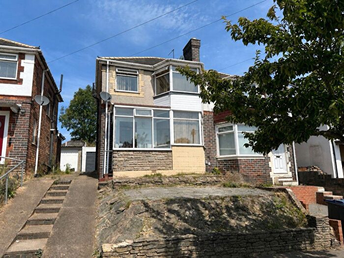 3 Bedroom Semi-Detached House For Sale In Ermington Crescent, Birmingham, West Midlands, B36