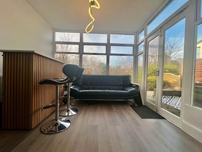 5 Bedroom Semi-Detached House To Rent In Alandale Drive, Pinner, HA5