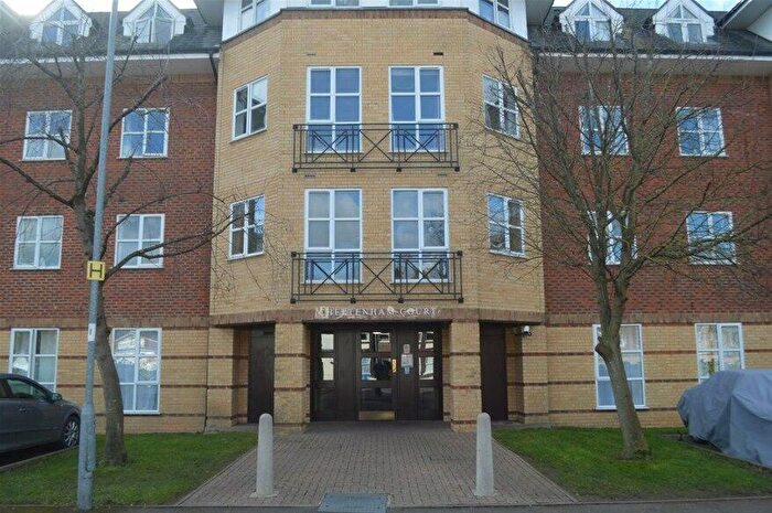 2 Bedroom Flat To Rent In Cheltenham Court, Dexter Close, St Albans, AL1