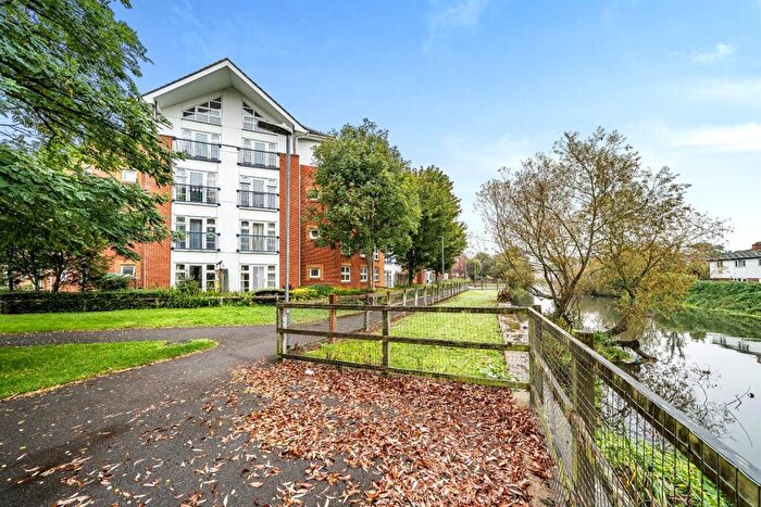 2 Bedroom Apartment To Rent In Kennet Walk, Reading, RG1