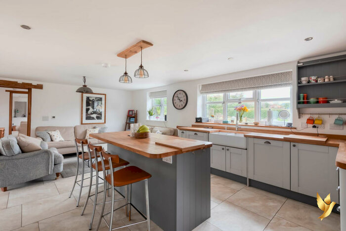 5 Bedroom Detached House For Sale In The Elms, Cooks Lane, Redmarley, Gloucestershire, GL19