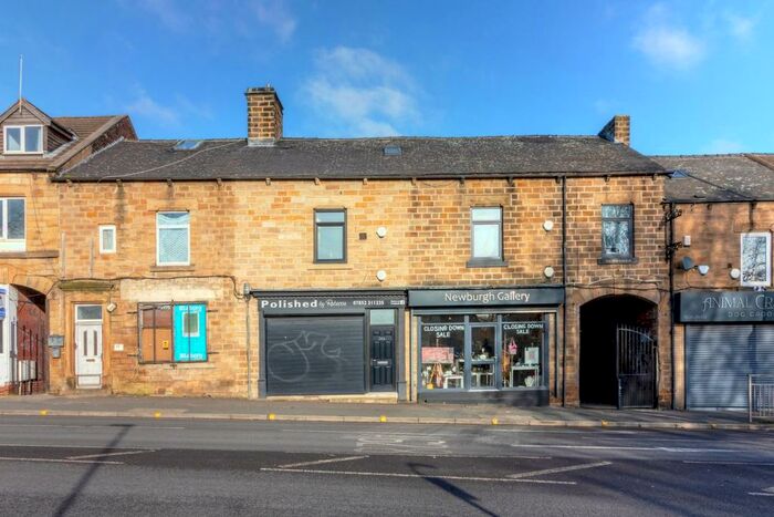 2 Bedroom Triplex To Rent In Dodworth Road, Barnsley, S70