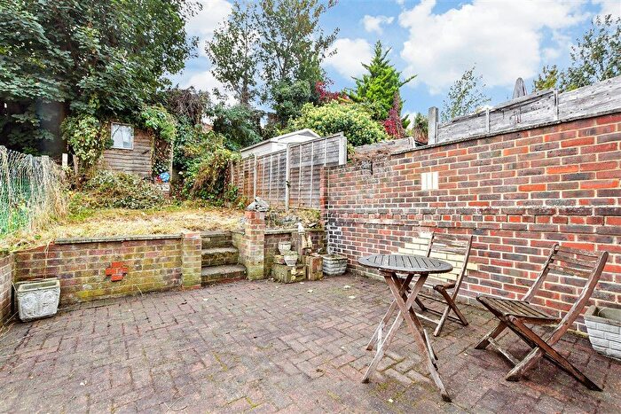 3 Bedroom Terraced House For Sale In Milburn Road, Gillingham, Kent, ME7