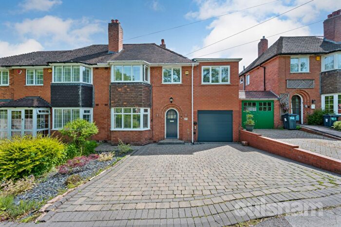 4 Bedroom Semi Detached House For Sale In Hole Lane, Bournvile Village Trust, Northfield, Birmingham, B31