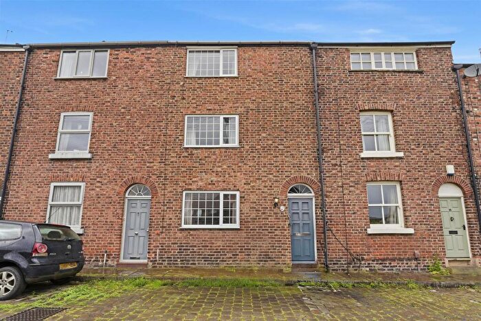 3 Bedroom Terraced House For Sale In Clowes Street, Macclesfield, SK11