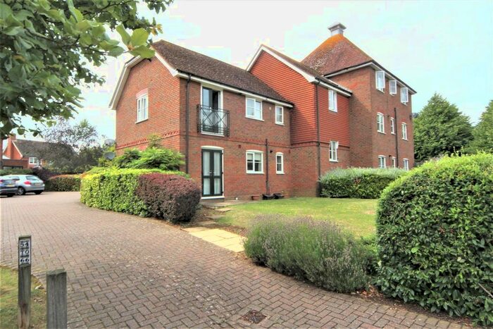 2 Bedroom Flat To Rent In Pippin Way, Kings Hill, West Malling ME19