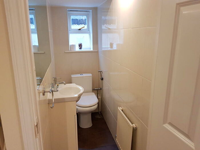 2 Bedroom Semi-Detached House For Sale In Sefton Avenue, Mill Hill, NW7