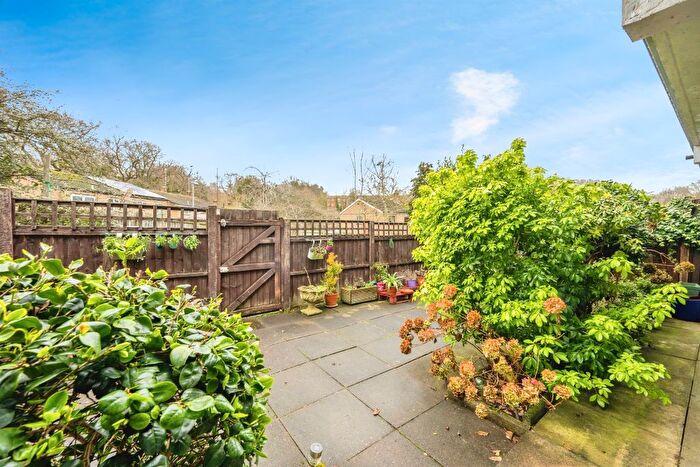 2 Bedroom Flat For Sale In Thirlmere Drive, Birmingham, B13