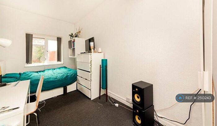 6 Bedroom Terraced House To Rent In Lewes Road, Brighton, BN2