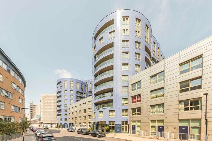 1 Bedroom Flat To Rent In Queensland Road, Islington, N7