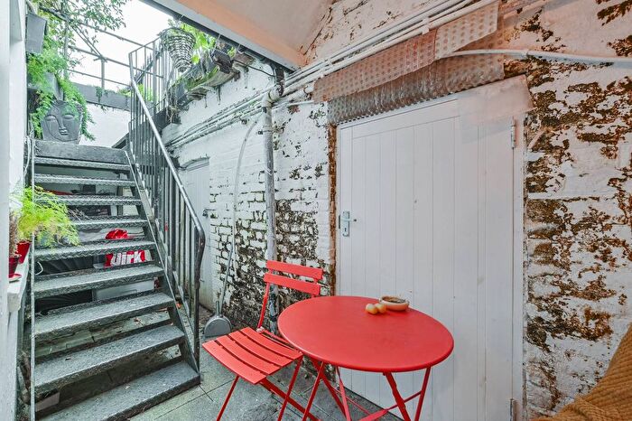 1 Bedroom Flat To Rent In Kendal Street, Hyde Park Estate, London, W2