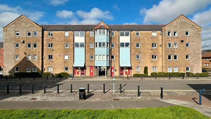 1 Bedroom Flat For Sale In Ferrara Square, Trawler Road, Marina, Swansea, SA1