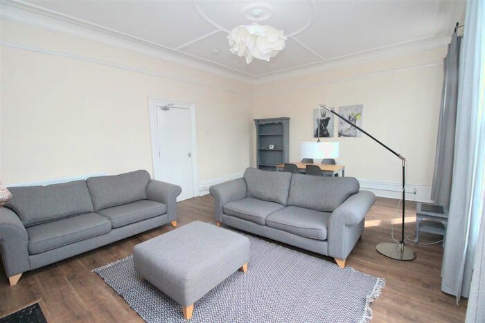 3 Bedroom Maisonette To Rent In Queens Road, Jesmond, Newcastle Upon Tyne, NE2