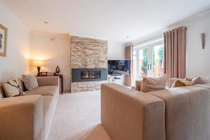 2 Bedroom Detached Bungalow For Sale In Astley Burf, Stourport-On-Severn, DY13