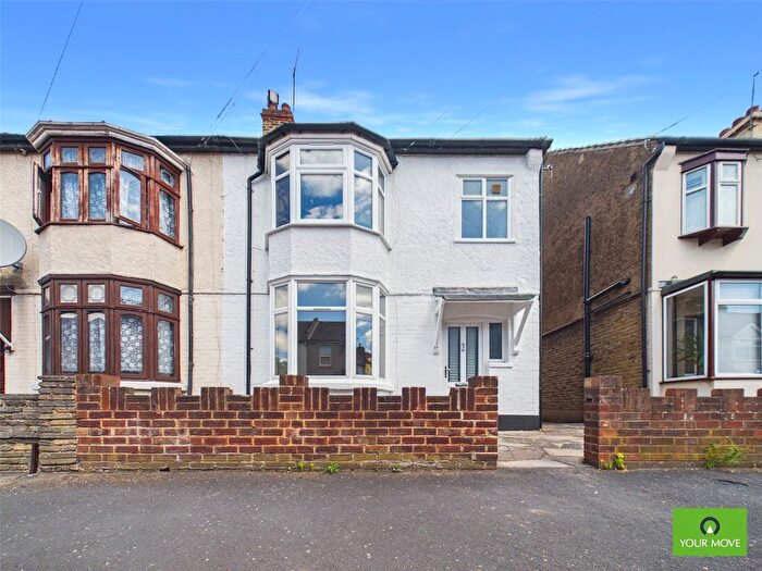 3 Bedroom Semi-Detached House To Rent In Kensington Road, Romford, RM7