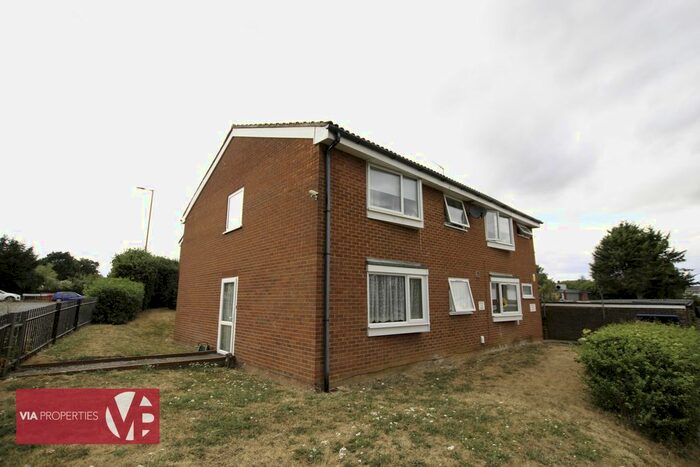 1 Bedroom Flat To Rent In Berners Way, Broxbourne, EN10