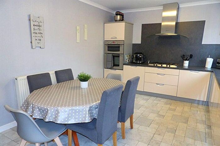 3 Bedroom End Of Terrace House For Sale In Crosshill Avenue, Campbeltown, PA28