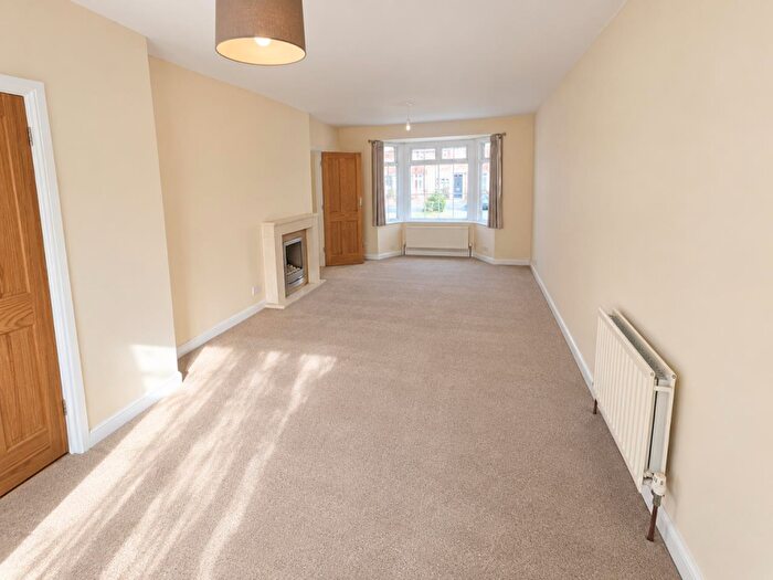 3 Bedroom House To Rent In Sheephouse Way, New Malden, KT3