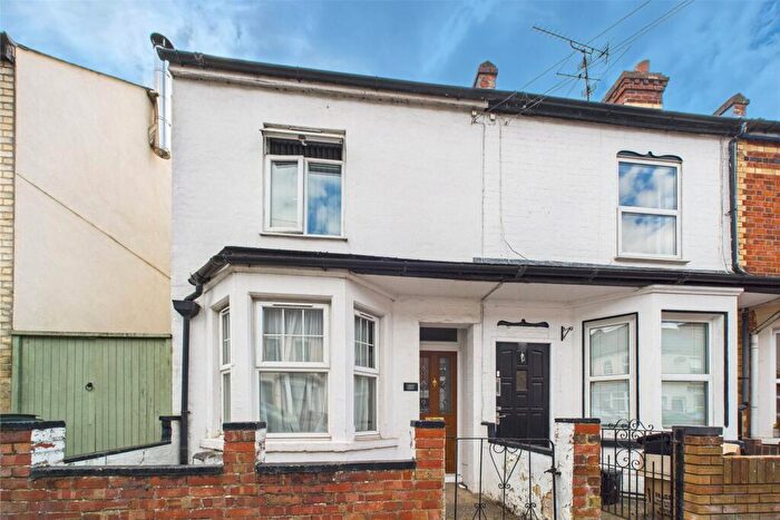 3 Bedroom End Of Terrace House For Sale In Queens Road, Caversham, Reading, Berkshire, RG4