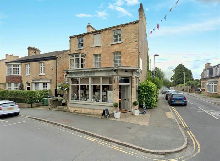 2 Bedroom Flat To Rent In A High Street, Boston Spa, Wetherby, LS23