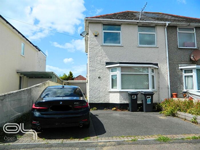 3 Bedroom Property To Rent In Bradpole Road, Bournemouth, BH8