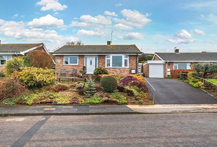 2 Bedroom Bungalow For Sale In Glynfield Rise, Ebley, Stroud, Gloucestershire, GL5