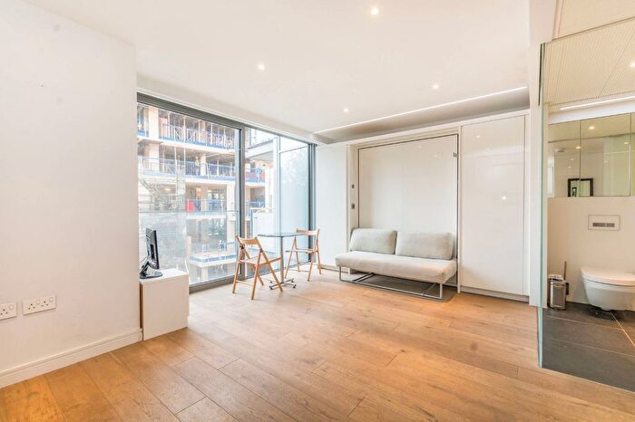 Studio To Rent In Central St. Giles Piazza, West London, West London, WC2H