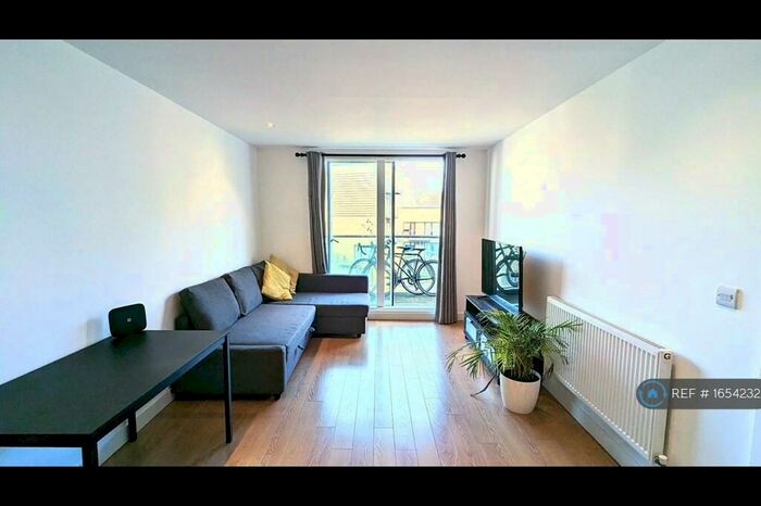 1 Bedroom Flat To Rent In Baquba Building, Lewisham, SE13