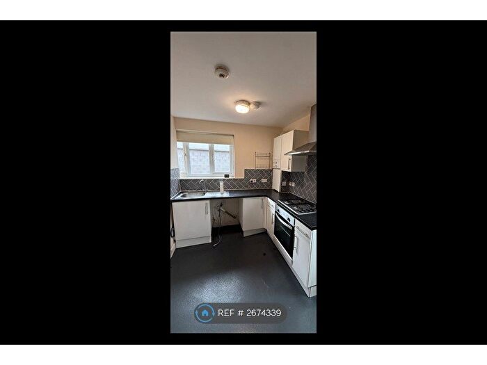 3 Bedroom Semi-Detached House To Rent In Station Road, Carlton, Nottingham, NG4