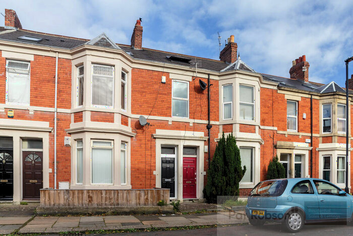 6 Bedroom Maisonette To Rent In Glenthorn Road, Jesmond, Newcastle Upon Tyne, NE2