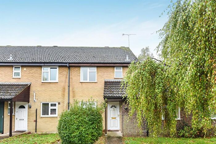 3 Bedroom Terraced House To Rent In Roycroft Lane, Finchampstead, RG40