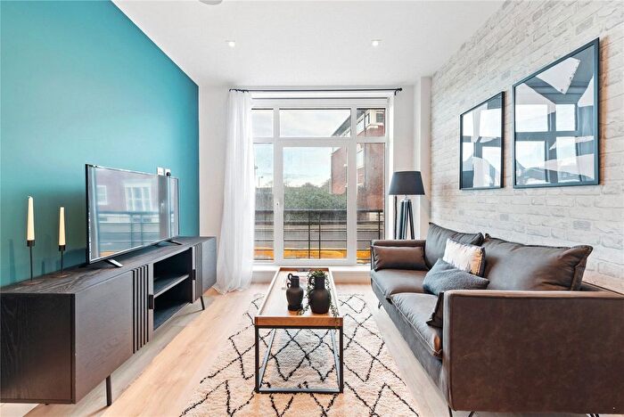 1 Bedroom Flat To Rent In Pyrcroft Road, Chertsey, Surrey, KT16