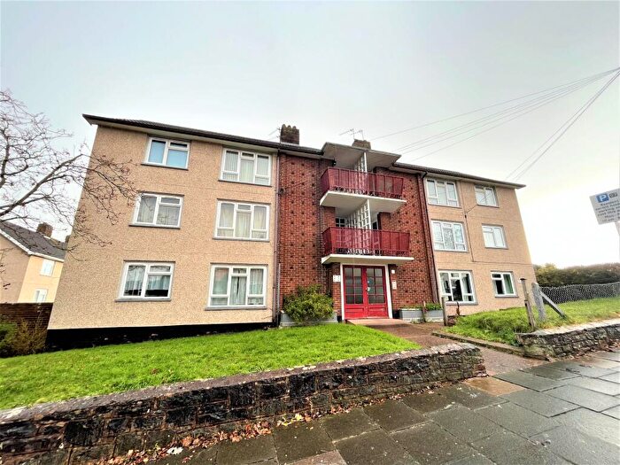 2 Bedroom Flat To Rent In Salters Road, Exeter, EX2