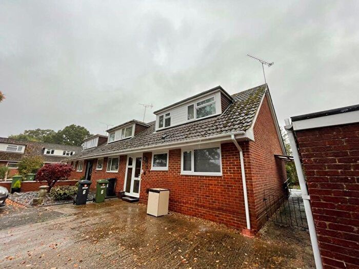 3 Bedroom End Of Terrace House To Rent In Frensham Court, Southampton, SO30
