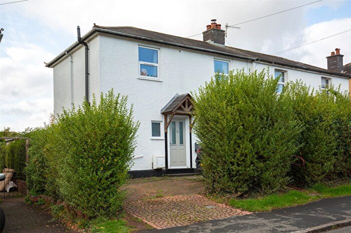 3 Bedroom Semi Detached House For Sale In Trym Side, Bristol, BS9