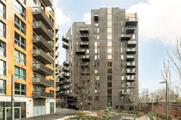 2 Bedroom Apartment To Rent In Maud Street, London, E16