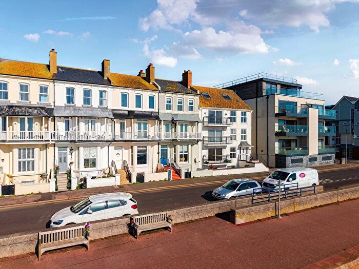 6 Bedroom Terraced House For Sale In West Parade, Hythe, CT21