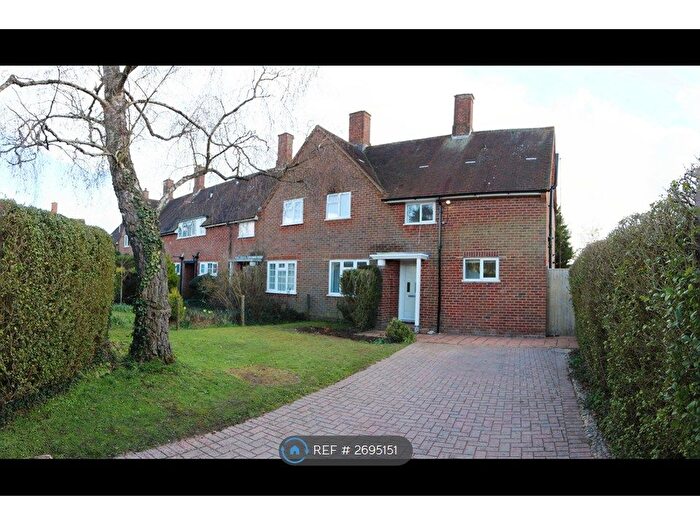 3 Bedroom End Terrace House To Rent In Hornhatch, Guildford, GU4