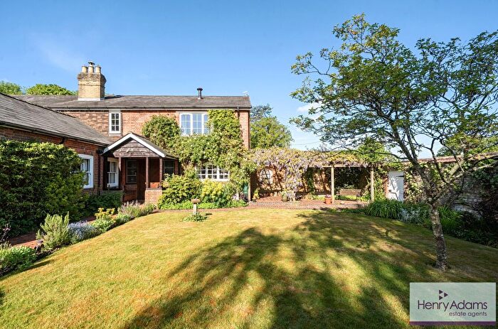 5 Bedroom Property For Sale In Nyewood, Petersfield, GU31