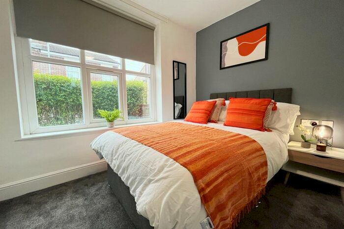 1 Bedroom Property To Rent In Bedroom House Share In Milton Road, Birkenhead, CH42