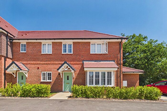 2 Bedroom Maisonette For Sale In Millet Road, Finchwood Park, Wokingham, Berkshire, RG40